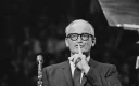 سناتور ایالات متحده و نامزد ریاست جمهوری، بری گلدواتر (1909 - 1998) در حال سخنرانی در یک گردهمایی انتخاباتی در مدیسون اسکوئر گاردن، شهر نیویورک، ایالات متحده آمریکا، 28 اکتبر 1964.