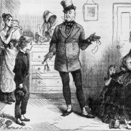 آقای میکاوبر دیوید کاپرفیلد را به خانم میکاوبر معرفی می کند.