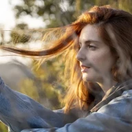 یک تار مو حدود ۸۰،۰۰۰ تا ۱۰۰،۰۰۰ نانومتر عرض دارد.