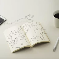 متابولیسم به مجموعه‌ای از واکنش‌های بیوشیمیایی اشاره دارد که در یک سلول یا موجود زنده رخ می‌دهد.