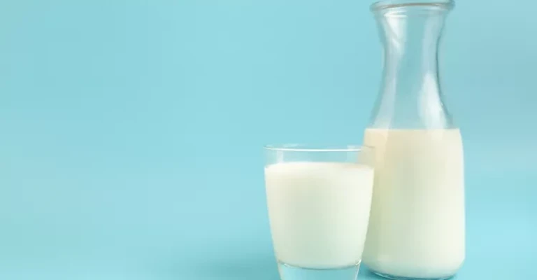 پاستوریزاسیون شامل اعمال حرارت کم برای از بین بردن عوامل بیماری‌زا و افزایش ماندگاری است.