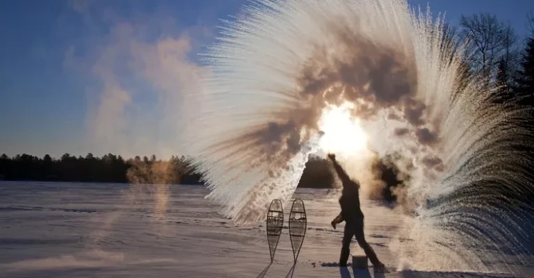 درست کردن برف با استفاده از آب جوش