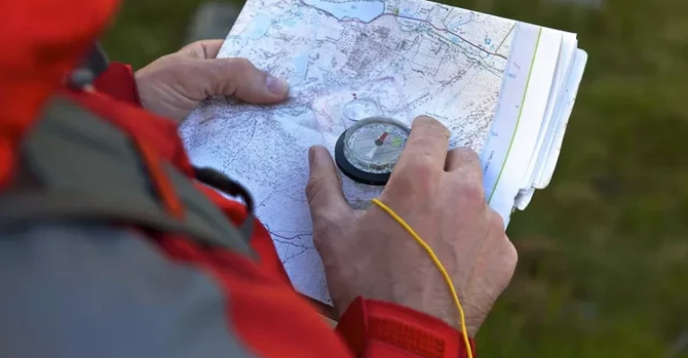 قطب‌نما و نقشه