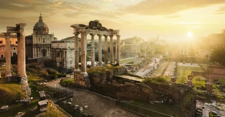 انجمن رومی در طلوع آفتاب