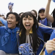 گروهی از مردم چین در یک رویداد ورزشی