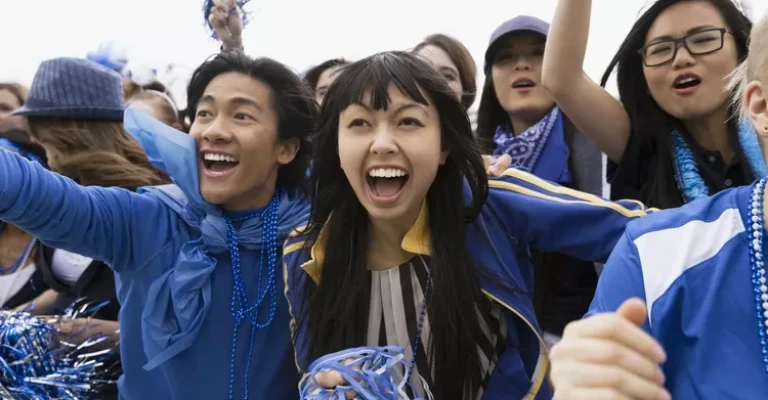 گروهی از مردم چین در یک رویداد ورزشی