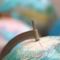 نمای نزدیک گلوبی قدیمی