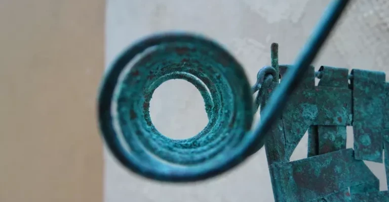 وقتی یک الکل با یک فلز واکنش می‌دهد، یک آلکوکسید تشکیل می‌شود.