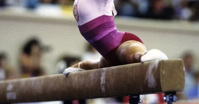 مری لو رتون در طول المپیک ۱۹۸۴