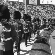 سربازان گارد در حال رژه رفتن در المپیک ۱۹۴۸.