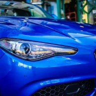 چراغ جلو زنون